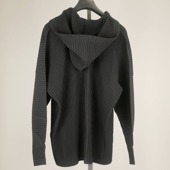 Issey Miyake Homme Plisse Longsleeve top with hood in size 3 - Picture 2 of 4